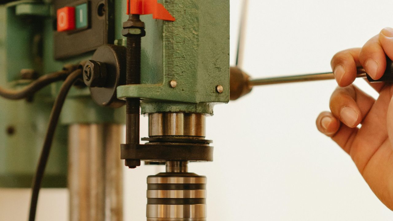 CNC Hydraulic Valve Manufacturing in the Middle East